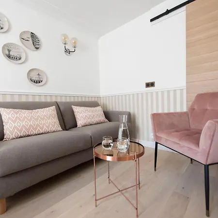 Leocadia Appartement *