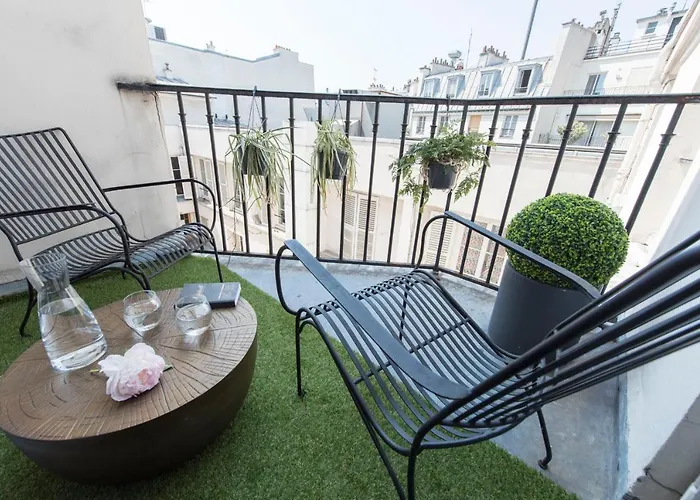 Leocadia Paris